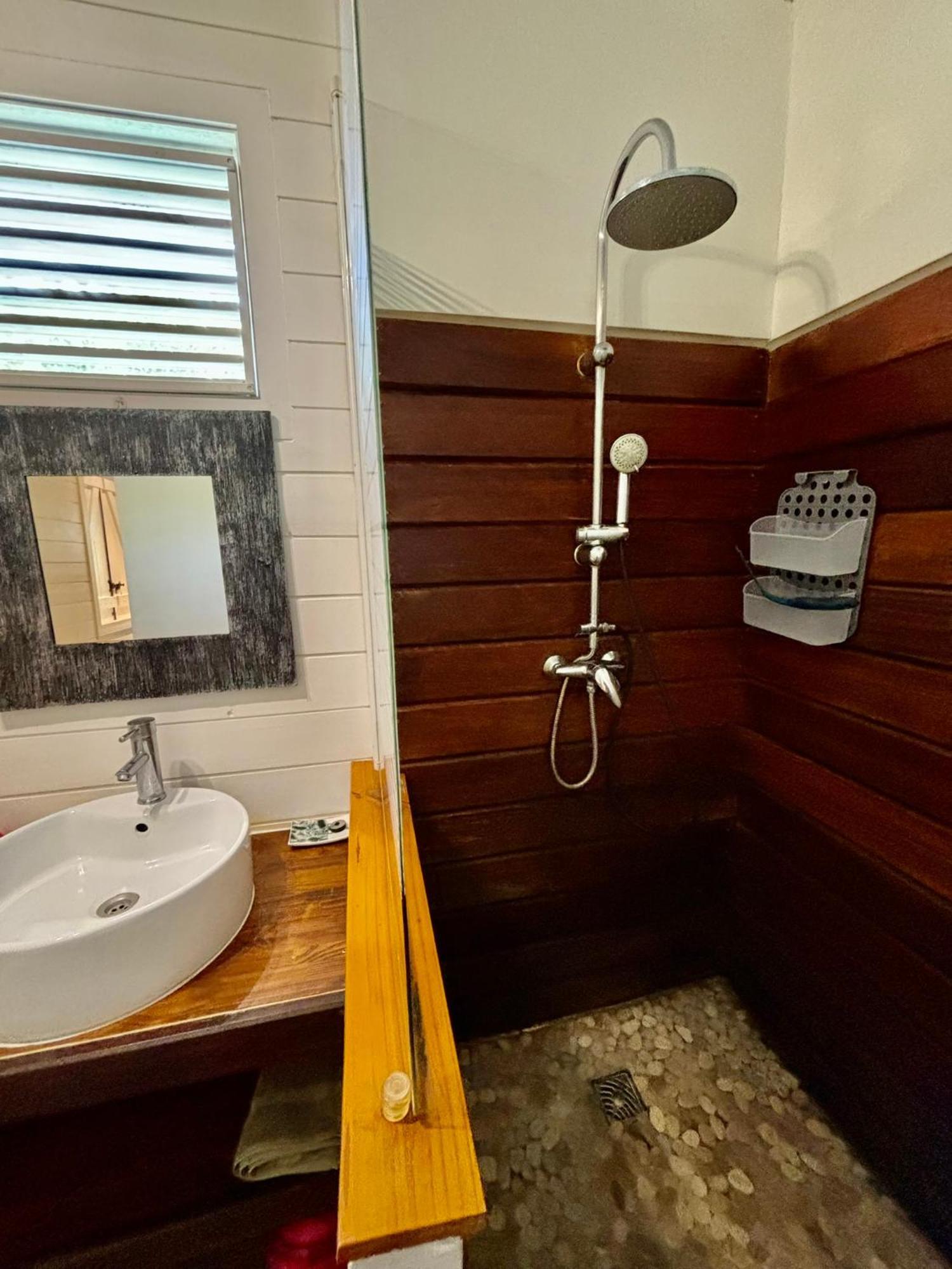 Villa Piscine - Maracudja レザンセス・ダルレット エクステリア 写真